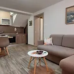 Elena Apartment